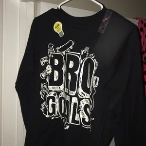 New Large boy shirt 🖤👌🏾👦🏽